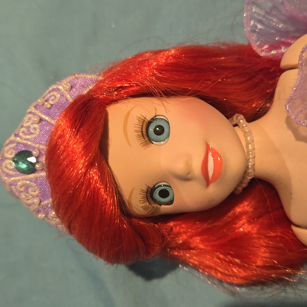 Disney The Little Mermaid 25th Anniversary Porcelain Doll With Stand - Picture 4 of 9